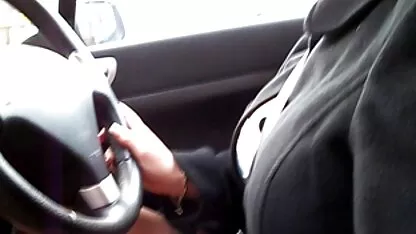 Yo en el coche ver pirno