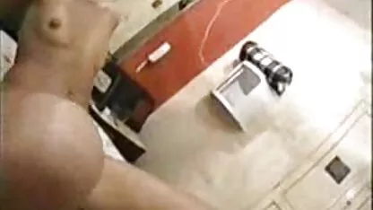Traindo o marido colegialas reales desnudas