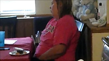 Bbw mamá frotamiento clítoris y orgasmo  colejiadas xnxx