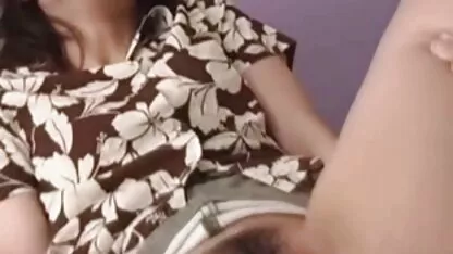 Asiático puño follada hasta su coño es bueno y jugoso pornos gay