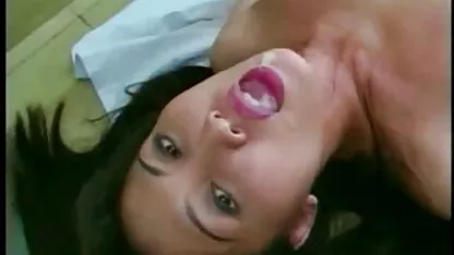 Japonesa Madura enfermera recibe 2 bocados de semen (sin censura) videos sexi gratis