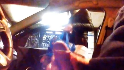 Coche flash rubia perra se asusta cuando me corro bideos de secso oral