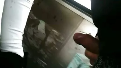 Corridas en las piernas 06 (y el culo) videos porno traducido al español