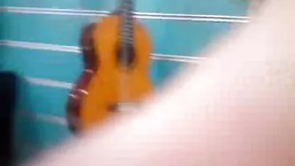 Turco turco etek alti  sexo casero con mi prima