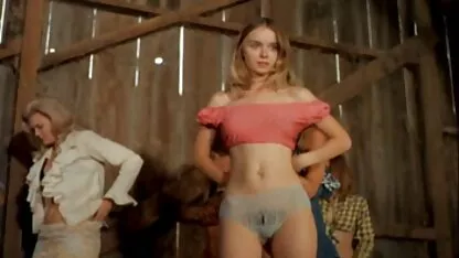Mujeres desnudándose en el escenario 1972 mexicanas follando