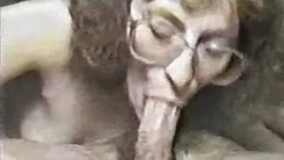 Esposa chupa una gran carga xxx rubias jovenes