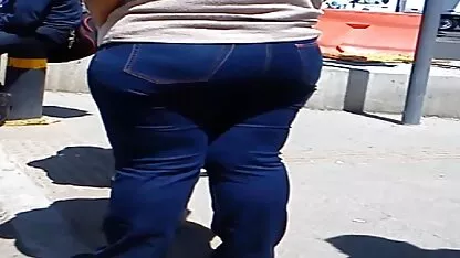 Una mantener con unas nalgotas videos muy calientes xxx