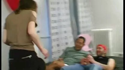 Él mira a su esposa follada por 2 vatos videos amateur jovenes
