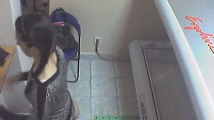 Voyeur webcam chica desnuda en el solárium part10 jovenes folladas por viejos