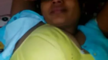 Desi bhabhi tetas y coño exposed casero gordibuenas