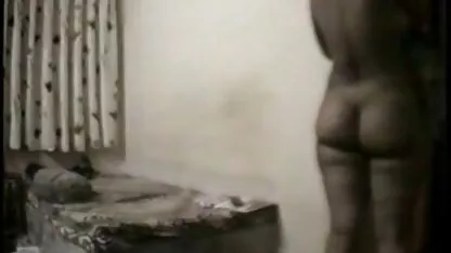 Northindian tía disfrutado con su primo-ii petardas movil anal