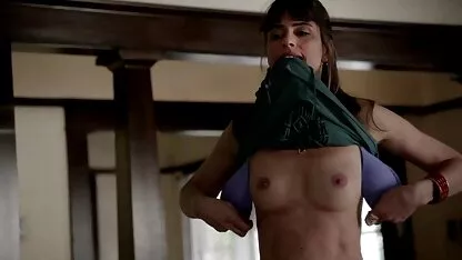 Amanda peet desnuda tetas chica de secundaria se desnuda
