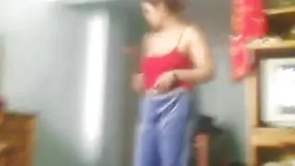 Sexy Árabe beber humo y jugar halph desnudo video de lesviana en español