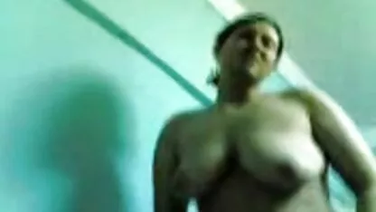 Melde dich hier(www.Kommzumir.Tk) gratis a um mit mir fickst en línea. xxx peruana