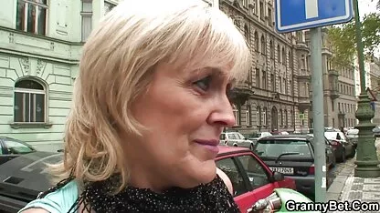 60 años viejo prostitute paseos su pequeño polla videos gratis de sexo gay
