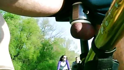 Dos gatos en una bicicleta. boots hd porn