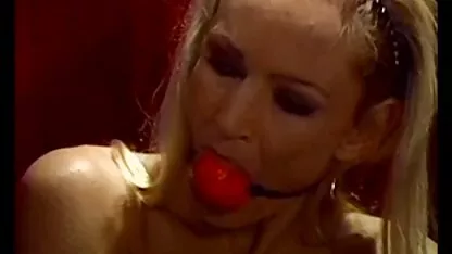 Grandes pechos lesbiana bdsm en mazmorra abuelas xxz