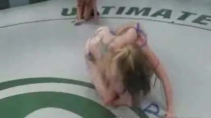 Lesbiana cuatro chica sexual wrestling con Anal strapon maldito perdedor me follo a la mama