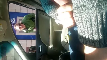 Pidió ayuda.   guerita xxx