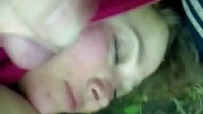Pareja atrapada en el bosque (pt .2) mujeres desnudas videos free
