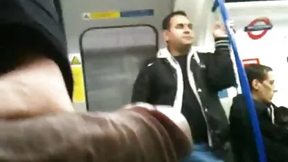 Toma el tren. chicas tetonas teniendo sexo