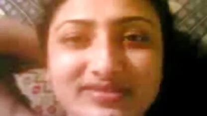Desi bengalí musulmán esposa Dolly trucos en dhaka peliculas x de abuelas