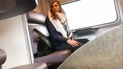 Las niñas no pueden dejar de verme masturbarse trios colegialas