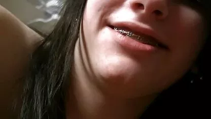 Joven Adolescente Con Llaves  tetona y culona rubia