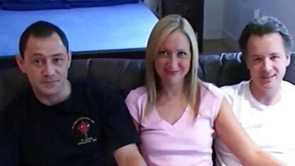 Sucio amateur Ama de casa es follada por 2 chicos videos de sexo gratis con madrastras