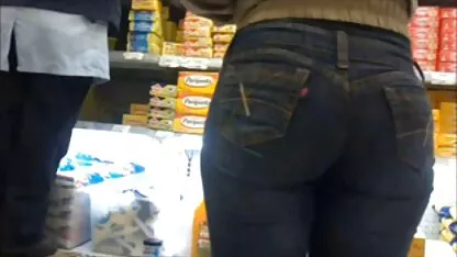 Sexy pawg en jeans ajustados en el centro comercial video xxx nicaragua