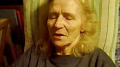 Viejo abuelita 75 años masturbarse nalgonas de lujo