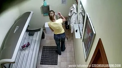 Checa adolescente en público solarium videos de culioneros