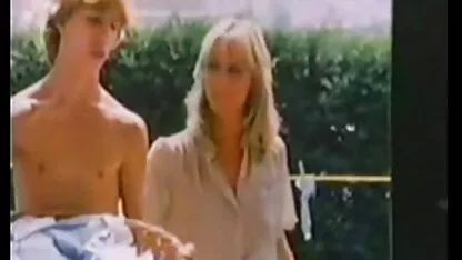 Caliente 70's milf folla vecino boy hentai sin censura sub español