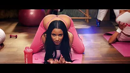 Nicki minaj anaconda mezcla videos de mario salieri en español