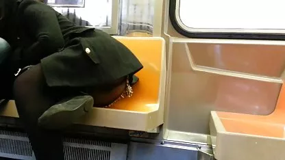 Franco upskirt botín en tren por nyc videos x de argentinas