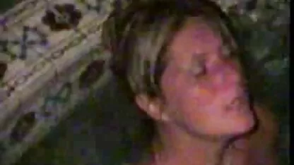 Compartir la esposa en la bañera de hidromasaje videos xxx en hd español
