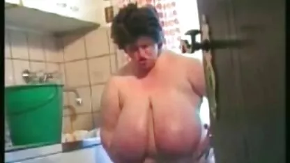 La abuela monsterhangers.2 videos de señoras calientes