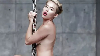 Miley cyrus  chicas del colegio desnudas